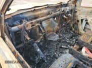 ✅ 2022 Chevrolet Silverado 2500HD • VIN: 1GC2YPEYXNF301095 • Lot: 84425725. Wystawiony na Copart z przebiegiem Nie podano. Bezpłatny archiwum sprzedaży aukcyjnych z USA i szczegółowy raport historii pojazdu na DreamBid. Zdjęcie 8.