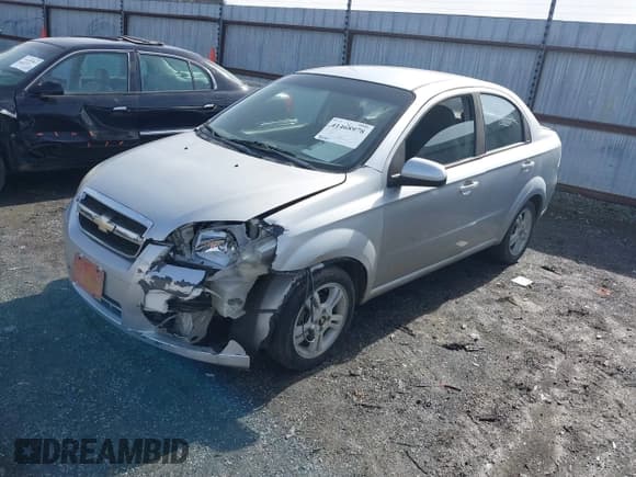 ✅ 2011 Chevrolet Aveo 1LT • VIN: KL1TD5DE8BB218206 • Lot: 41468978. Wystawiony na IAAI z przebiegiem 106 997 mil. Bezpłatny archiwum sprzedaży aukcyjnych z USA i szczegółowy raport historii pojazdu na DreamBid. Zdjęcie 2.