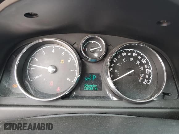 ✅ 2014 Chevrolet Captiva Sport LT • VIN: 3GNAL3EK9ES637516 • Lot: 59493125. Wystawiony na Copart z przebiegiem 128 086 mil. Bezpłatny archiwum sprzedaży aukcyjnych z USA i szczegółowy raport historii pojazdu na DreamBid. Zdjęcie 9.