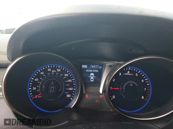 ✅ 2013 Hyundai Genesis Coupe Grand Touring • VIN: KMHHU6KJ3DU101026 • Lot: 80795125. Wystawiony na Copart z przebiegiem 74 977 mil. Bezpłatny archiwum sprzedaży aukcyjnych z USA i szczegółowy raport historii pojazdu na DreamBid. Zdjęcie 9.