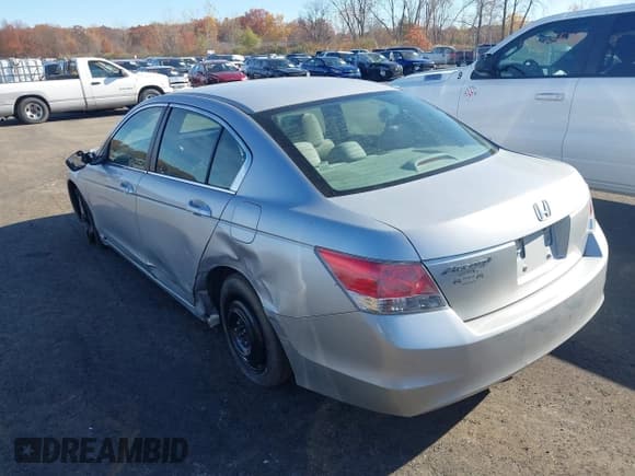 ✅ 2010 Honda Accord LX • VIN: 1HGCP2F34AA097741 • Lot: 43642547. Listed on IAAI with 197,549 mi. Free auction sales archive from the USA and detailed vehicle history report at DreamBid. Image 3.