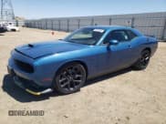 ✅ 2023 Dodge Challenger R/T • VIN: 2C3CDZBT8PH558864 • Lot: 54224234. Wystawiony na Copart z przebiegiem 28 958 mil. Bezpłatny archiwum sprzedaży aukcyjnych z USA i szczegółowy raport historii pojazdu na DreamBid. Zdjęcie 1.