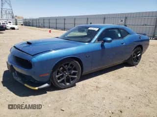 ✅ 2023 Dodge Challenger R/T • VIN: 2C3CDZBT8PH558864 • Lot: 54224234. Wystawiony na Copart z przebiegiem 28 958 mil. Bezpłatny archiwum sprzedaży aukcyjnych z USA i szczegółowy raport historii pojazdu na DreamBid. Zdjęcie 1.