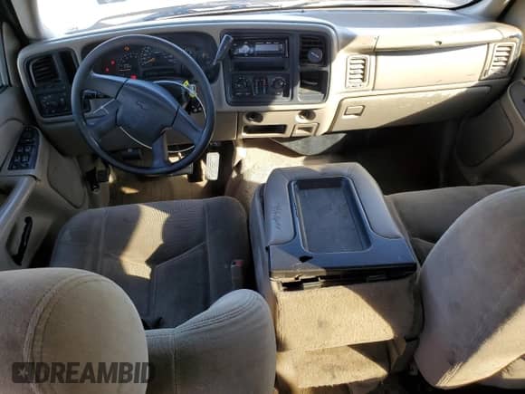 2005 Chevrolet Silverado 1500 LS with VIN 2GCEC13T851149387, listed as a Copart auction lot 89526685 with 212,128 mi miles and Salvage title. Bid and sale history available at DreamBid. Image 8.