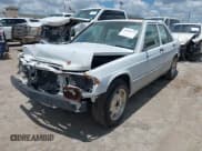 ✅ 1991 Mercedes-Benz 190 • VIN: WDBDA28D8MF756484 • Lot: 42604577. Wystawiony na IAAI z przebiegiem 115 827 mil. Bezpłatny archiwum sprzedaży aukcyjnych z USA i szczegółowy raport historii pojazdu na DreamBid. Zdjęcie 2.