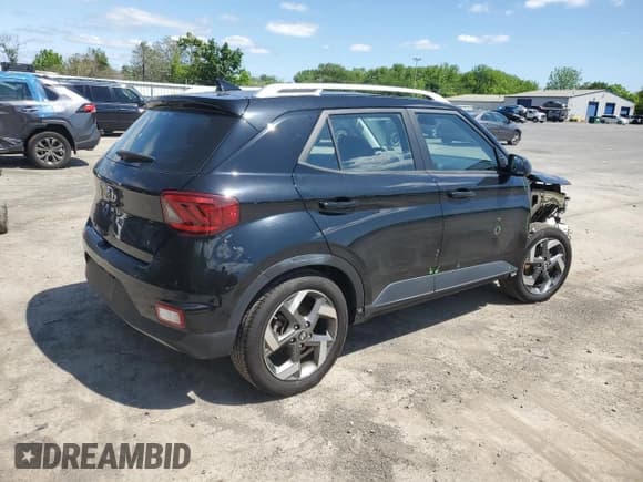 ✅ 2022 Hyundai Venue Limited • VIN: KMHRC8A33NU166014 • Lot: 57555075. Listed on Copart with 32,851 mi. Free auction sales archive from the USA and detailed vehicle history report at DreamBid. Image 3.