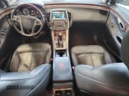 ✅ 2013 Buick LaCrosse Premium 2 • VIN: 1G4GH5E34DF201986 • Lot: 67305395. Wystawiony na Copart z przebiegiem 185 220 mil. Bezpłatny archiwum sprzedaży aukcyjnych z USA i szczegółowy raport historii pojazdu na DreamBid. Zdjęcie 8.