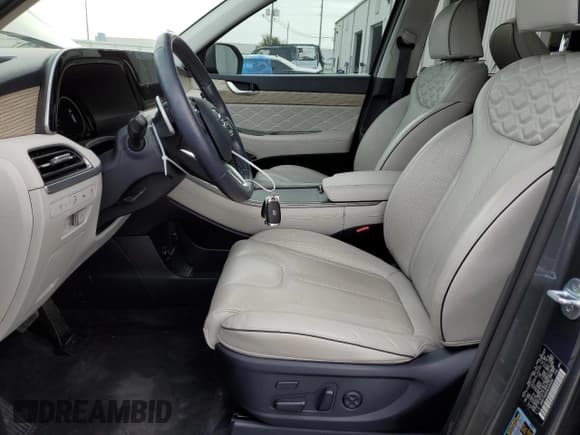 ✅ 2022 Hyundai Palisade Calligraphy • VIN: KM8R74HE6NU449396 • Лот: 88722025. Опубликован ранее на Copart с пробегом 28 649 миль. Бесплатный доступ к архиву аукционных продаж из США и подробный отчёт об истории автомобиля на DreamBid. Изображение 7.