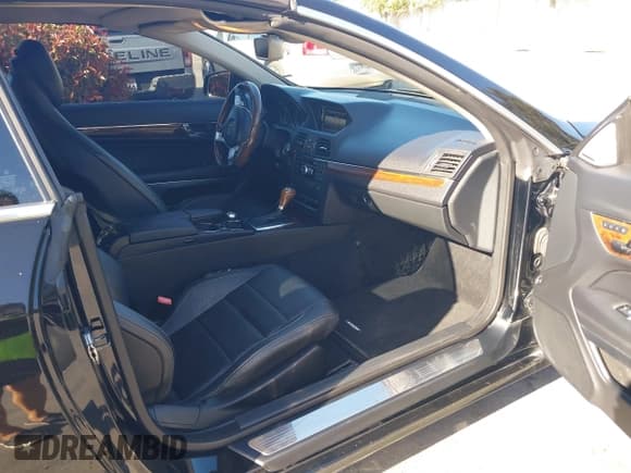 ✅ 2013 Mercedes-Benz E 350 • VIN: WDDKK5KF9DF189788 • Лот: 43656096. Опубликован ранее на IAAI с пробегом 101 508 миль. Бесплатный доступ к архиву аукционных продаж из США и подробный отчёт об истории автомобиля на DreamBid. Изображение 5.