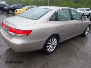 2006 Hyundai Azera SE с VIN KMHFC46F76A134958, выставлен на аукционе IAAI как лот 42314943 с пробегом 206 745 миль миль и . История ставок и продаж доступна на DreamBid. Изображение 4.
