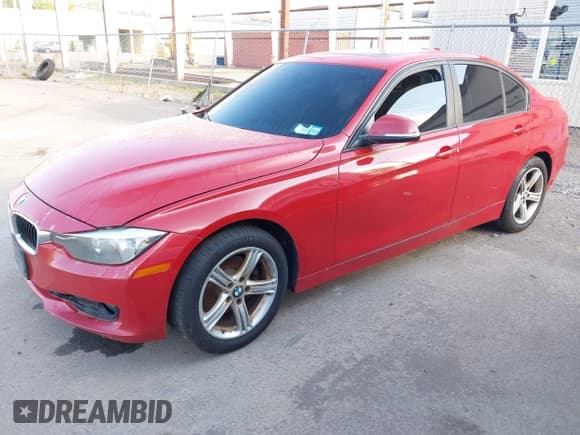 ✅ 2015 BMW 3 Series 328i xDrive • VIN: WBA3B5G53FNS18688 • Lot: 43206911. Listed on IAAI with Not provided. Free auction sales archive from the USA and detailed vehicle history report at DreamBid. Image 2.