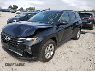 ✅ 2022 Hyundai Tucson SEL • VIN: 5NMJBCAE8NH034835 • Lot: 59805572. Wystawiony na Copart z przebiegiem 8 712 mil. Bezpłatny archiwum sprzedaży aukcyjnych z USA i szczegółowy raport historii pojazdu na DreamBid. Zdjęcie 2.