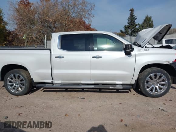 ✅ 2021 Chevrolet Silverado 1500 High Country • VIN: 1GCUYHET0MZ353142 • Lot: 40707765. Wystawiony na IAAI z przebiegiem 20 765 mil. Bezpłatny archiwum sprzedaży aukcyjnych z USA i szczegółowy raport historii pojazdu na DreamBid. Zdjęcie 13.