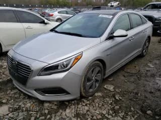 ✅ 2016 Hyundai Sonata Limited • VIN: KMHE34L12GA018248 • Lot: 43215733. Listed on Copart with 71,345 mi. Free auction sales archive from the USA and detailed vehicle history report at DreamBid. Image 1.