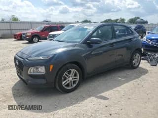 ✅ 2020 Hyundai Kona SE • VIN: KM8K1CAA9LU430018 • Лот: 69831065. Опубликован ранее на Copart с пробегом 99 679 миль. Бесплатный доступ к архиву аукционных продаж из США и подробный отчёт об истории автомобиля на DreamBid. Изображение 1.