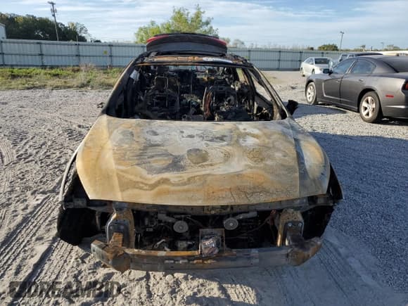 ✅ 2015 Hyundai Sonata Sport • VIN: 5NPE34AF7FH098351 • Лот: 85096385. Опубликован ранее на Copart с пробегом Не указан. Бесплатный доступ к архиву аукционных продаж из США и подробный отчёт об истории автомобиля на DreamBid. Изображение 5.