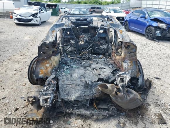 ✅ 2021 Porsche Panamera • VIN: WP0AJ2A72ML121352 • Lot: 55660915. Wystawiony na Copart z przebiegiem Nie podano. Bezpłatny archiwum sprzedaży aukcyjnych z USA i szczegółowy raport historii pojazdu na DreamBid. Zdjęcie 6.