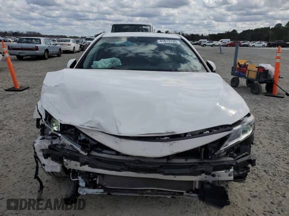 2023 Toyota Camry LE z VIN 4T1C11AK7PU151853, wystawiony jako Copart lot #81378565 z przebiegiem 19 510 mil mil oraz Czysty tytuł • Clean title. Historia ofert i sprzedaży dostępna na DreamBid. Obrazek 5.