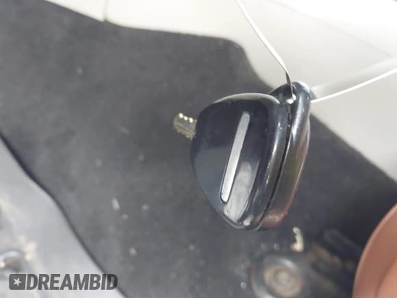 ✅ 2006 Jeep Commander Limited • VIN: 1J8HH58N16C309677 • Lot: 42181393. Wystawiony na IAAI z przebiegiem 310 457 mil. Bezpłatny archiwum sprzedaży aukcyjnych z USA i szczegółowy raport historii pojazdu na DreamBid. Zdjęcie 11.