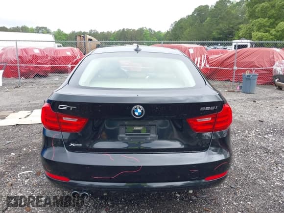 ✅ 2014 BMW 3 Series 328i Gran Turismo xDrive • VIN: WBA3X5C5XED556214 • Лот: 42123796. Опубликован ранее на IAAI с пробегом 102 159 миль. Бесплатный доступ к архиву аукционных продаж из США и подробный отчёт об истории автомобиля на DreamBid. Изображение 16.