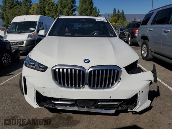 ✅ 2024 BMW X5 xDrive40i • VIN: 5UX23EU00R9U06228 • Лот: 87078965. Опубликован ранее на Copart с пробегом Не указан. Бесплатный доступ к архиву аукционных продаж из США и подробный отчёт об истории автомобиля на DreamBid. Изображение 5.