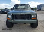 ✅ 2000 Jeep Cherokee • VIN: 1J4FF48SXYL139773 • Лот: 72034105. Опубликован ранее на Copart с пробегом 236 850 миль. Бесплатный доступ к архиву аукционных продаж из США и подробный отчёт об истории автомобиля на DreamBid. Изображение 5.