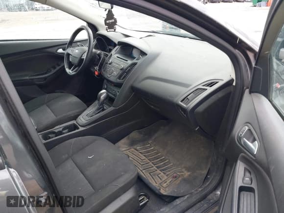 ✅ 2015 Ford Focus SE • VIN: 1FADP3F24FL286486 • Lot: 42041105. Listed on IAAI with 160,217 mi. Free auction sales archive from the USA and detailed vehicle history report at DreamBid. Image 5.