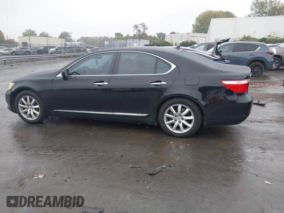 ✅ 2008 Lexus LS 460 • VIN: JTHBL46F085073093 • Lot: 43563625. Listed on IAAI with 162,533 mi. Free auction sales archive from the USA and detailed vehicle history report at DreamBid. Image 14.
