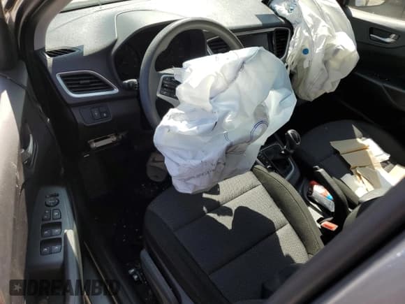 ✅ 2022 Hyundai Accent SEL • VIN: 3KPC24A62NE173700 • Лот: 70005534. Опубликован ранее на Copart с пробегом 29 973 миль. Бесплатный доступ к архиву аукционных продаж из США и подробный отчёт об истории автомобиля на DreamBid. Изображение 8.