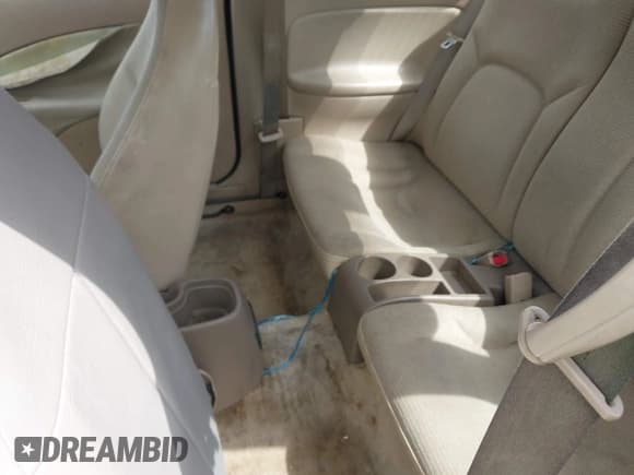 ✅ 1997 Saturn SC • VIN: 1G8ZE1285VZ125476 • Лот: 41832482. Опубликован ранее на IAAI с пробегом 186 269 миль. Бесплатный доступ к архиву аукционных продаж из США и подробный отчёт об истории автомобиля на DreamBid. Изображение 8.