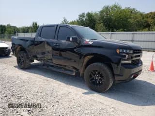 ✅ 2021 Chevrolet Silverado 1500 LT Trail Boss • VIN: 3GCPYFEL1MG133025 • Lot: 69059814. Wystawiony na Copart z przebiegiem 60 737 mil. Bezpłatny archiwum sprzedaży aukcyjnych z USA i szczegółowy raport historii pojazdu na DreamBid. Zdjęcie 4.