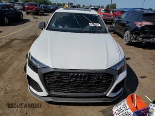 ✅ 2024 Audi RS Q8 • VIN: WU1ARBF10RD011806 • Lot: 66517494. Wystawiony na Copart z przebiegiem 2 049 mil. Bezpłatny archiwum sprzedaży aukcyjnych z USA i szczegółowy raport historii pojazdu na DreamBid. Zdjęcie 5.