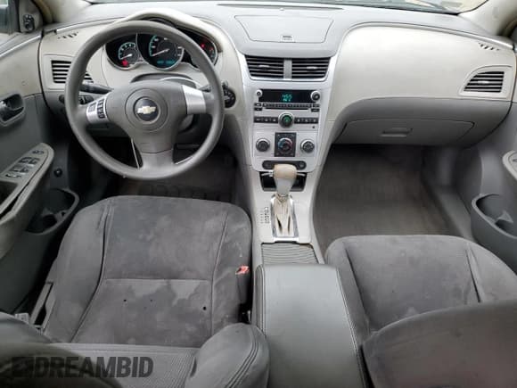 ✅ 2009 Chevrolet Malibu 1LS • VIN: 1G1ZG57BX9F153818 • Lot: 71530624. Listed on Copart with 165,272 mi. Free auction sales archive from the USA and detailed vehicle history report at DreamBid. Image 8.