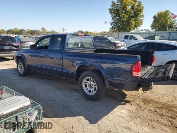 2004 Dodge Dakota с VIN 1D7GL12K24S670157, выставлен на аукционе Copart как лот 77800934 с пробегом 102 769 миль миль и Списание • Salvage title. История ставок и продаж доступна на DreamBid. Изображение 2.