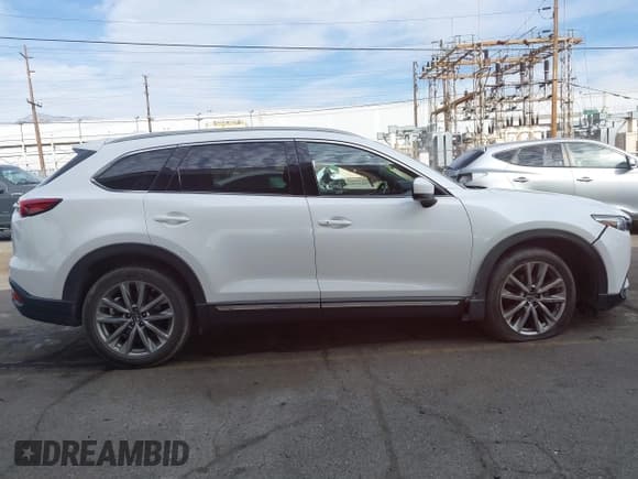 ✅ 2018 Mazda CX-9 Signature • VIN: JM3TCBEY5J0217678 • Lot: 43653932. Listed on IAAI with 87,421 mi. Free auction sales archive from the USA and detailed vehicle history report at DreamBid. Image 13.