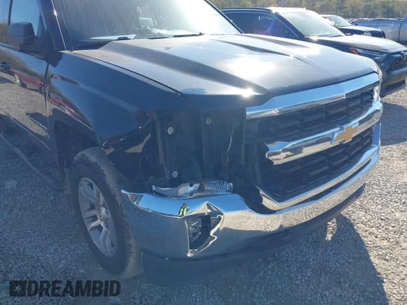 ✅ 2018 Chevrolet Silverado 1500 LT • VIN: 1GCVKREC6JZ301165 • Lot: 43565858. Listed on IAAI with Not provided. Free auction sales archive from the USA and detailed vehicle history report at DreamBid. Image 6.