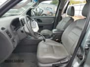 ✅ 2007 Ford Escape Hybrid • VIN: 1FMCU49H37KA33957 • Lot: 81960055. Wystawiony na Copart z przebiegiem 121 627 mil. Bezpłatny archiwum sprzedaży aukcyjnych z USA i szczegółowy raport historii pojazdu na DreamBid. Zdjęcie 7.