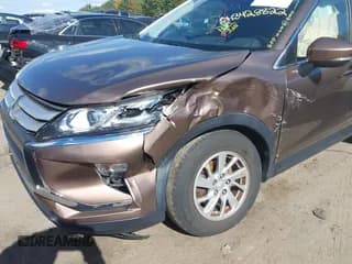 ✅ 2018 Mitsubishi Eclipse Cross ES • VIN: JA4AT3AA5JZ049321 • Lot: 43428822. Wystawiony na IAAI z przebiegiem 43 877 mil. Bezpłatny archiwum sprzedaży aukcyjnych z USA i szczegółowy raport historii pojazdu na DreamBid. Zdjęcie 6.