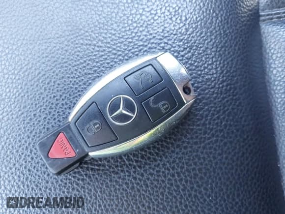 ✅ 2012 Mercedes-Benz GL 450 • VIN: 4JGBF7BE1CA774034 • Lot: 43212506. Listed on IAAI with 132,301 mi. Free auction sales archive from the USA and detailed vehicle history report at DreamBid. Image 11.