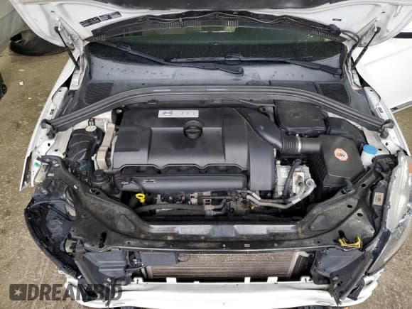 ✅ 2016 Volvo XC60 T6 Platinum • VIN: YV4902RM2G2779907 • Lot: 83826345. Wystawiony na Copart z przebiegiem 187 380 mil. Bezpłatny archiwum sprzedaży aukcyjnych z USA i szczegółowy raport historii pojazdu na DreamBid. Zdjęcie 12.