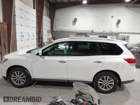 ✅ 2015 Nissan Pathfinder SL • VIN: 5N1AR2MM6FC603895 • Lot: 43032908. Wystawiony na IAAI z przebiegiem 194 416 mil. Bezpłatny archiwum sprzedaży aukcyjnych z USA i szczegółowy raport historii pojazdu na DreamBid. Zdjęcie 14.