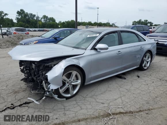 ✅ 2018 Audi A8 • VIN: WAU44AFD8JN000691 • Lot: 66694105. Wystawiony na Copart z przebiegiem Nie podano. Bezpłatny archiwum sprzedaży aukcyjnych z USA i szczegółowy raport historii pojazdu na DreamBid. Zdjęcie 1.