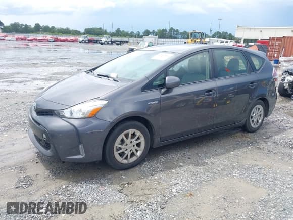 ✅ 2017 Toyota Prius Two • VIN: JTDZN3EU8HJ073161 • Lot: 42912926. Listed on IAAI with 104,562 mi. Free auction sales archive from the USA and detailed vehicle history report at DreamBid. Image 17.