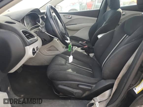 2013 Dodge Dart SXT z VIN 1C3CDFBA1DD346829, wystawiony jako Copart lot #84421105 z przebiegiem 174 551 mil mil oraz Czysty tytuł • Clean title. Historia ofert i sprzedaży dostępna na DreamBid. Obrazek 7.