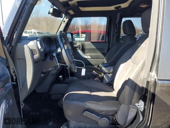 ✅ 2018 Jeep Wrangler Sahara • VIN: 1C4AJWBG5JL853024 • Lot: 46897595. Listed on Copart with 59,334 mi. Free auction sales archive from the USA and detailed vehicle history report at DreamBid. Image 7.