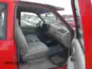 1995 Chevrolet Silverado 1500 z VIN 1GCEK19KXSE149077, wystawiony jako IAAI lot #43593632 z przebiegiem 193 001 mil mil oraz . Historia ofert i sprzedaży dostępna na DreamBid. Obrazek 5.