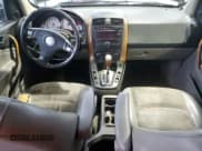 ✅ 2006 Saturn VUE • VIN: 5GZCZ63496S831156 • Lot: 54023815. Wystawiony na Copart z przebiegiem 258 203 mil. Bezpłatny archiwum sprzedaży aukcyjnych z USA i szczegółowy raport historii pojazdu na DreamBid. Zdjęcie 8.