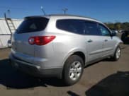 ✅ 2010 Chevrolet Traverse LS • VIN: 1GNLVEED1AS139462 • Lot: 74953094. Wystawiony na Copart z przebiegiem 142 790 mil. Bezpłatny archiwum sprzedaży aukcyjnych z USA i szczegółowy raport historii pojazdu na DreamBid. Zdjęcie 3.