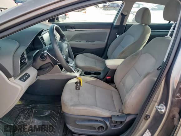 2020 Hyundai Elantra SEL z VIN 5NPD84LF8LH543055, wystawiony jako Copart lot #59873625 z przebiegiem 135 418 mil mil oraz Szkoda całkowita • Salvage title. Historia ofert i sprzedaży dostępna na DreamBid. Obrazek 7.