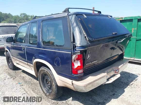 1993 Ford Explorer Eddie Bauer z VIN 1FMCU22X3PUD75709, wystawiony jako IAAI lot #42687329 z przebiegiem 247 027 mil mil oraz . Historia ofert i sprzedaży dostępna na DreamBid. Obrazek 3.